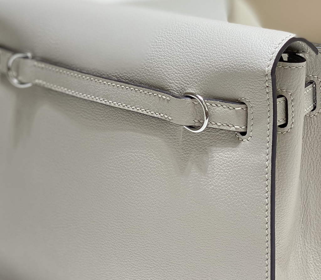 Hermès Kelly Danse II light gray Evercolor leather with silver