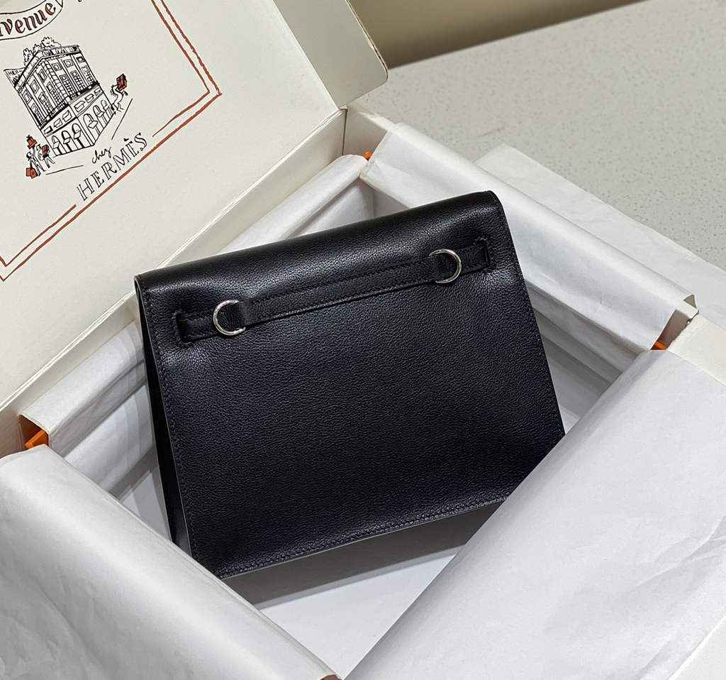 Hermès Kelly Danse II Black Evercolor leather with Silver