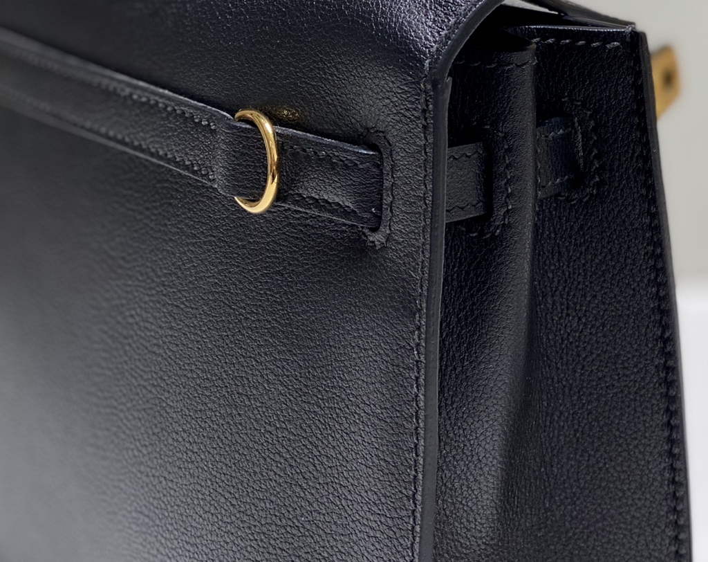 Hermès Kelly Danse II Black Evercolor leather with Gold