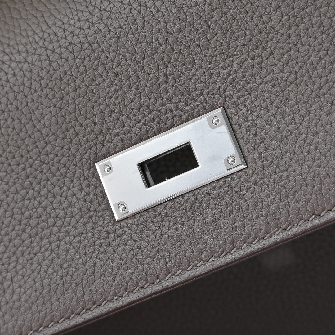 Hermès Kelly Dépêche 36 | Gray Togo | The Iconic Briefcase