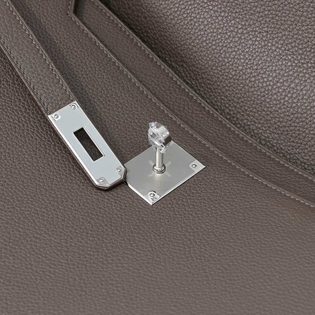 Hermès Kelly Dépêche 36 | Gray Togo | The Iconic Briefcase