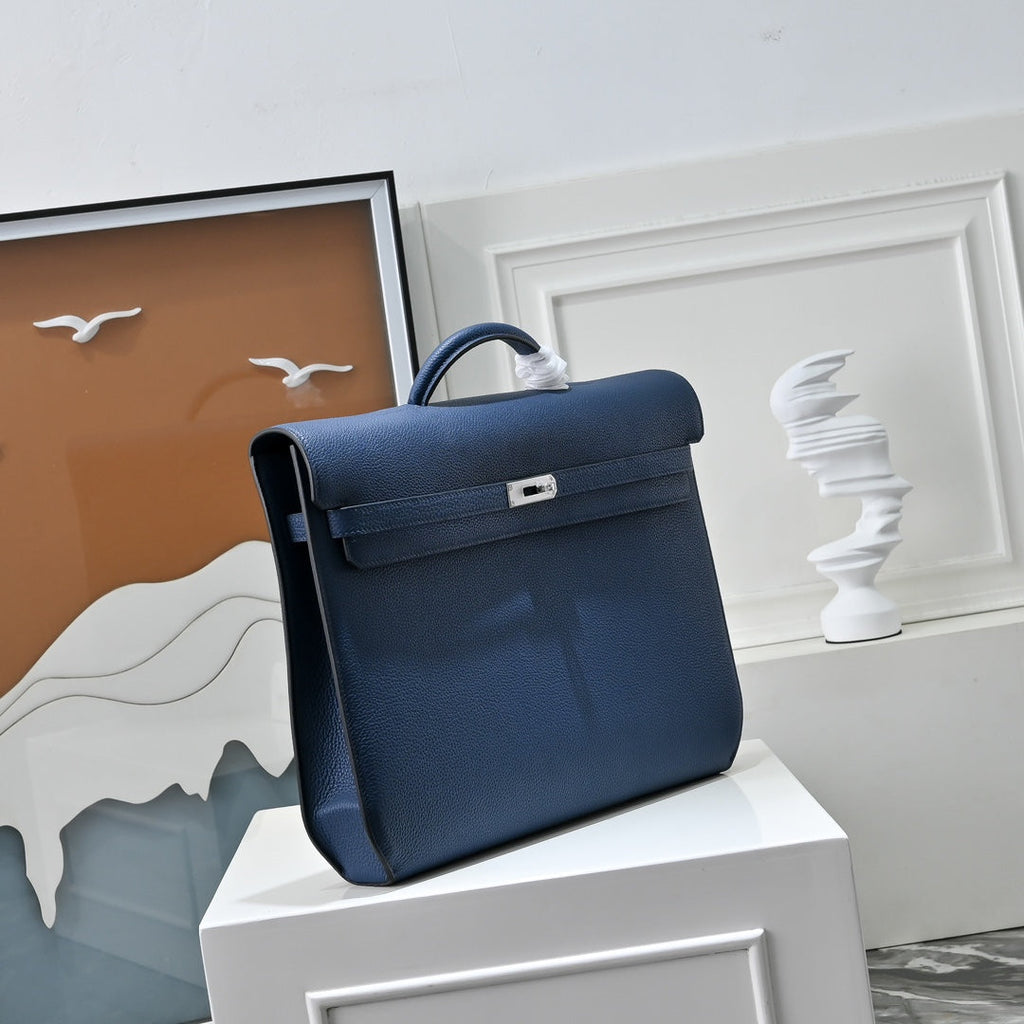 Hermès Kelly Dépêche 36 in Dark Blue Togo Leather