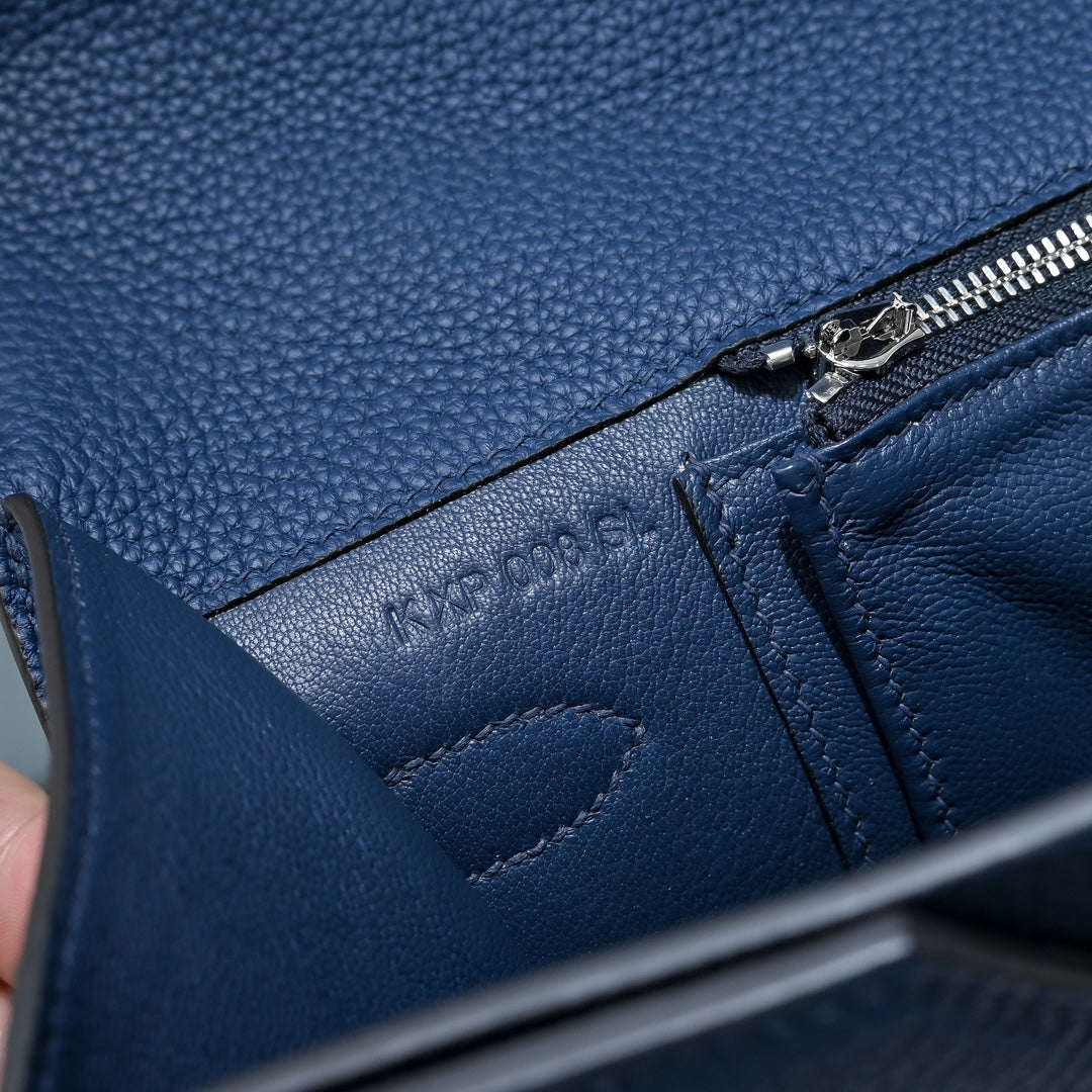 Hermès Kelly Dépêche 36 in Dark Blue Togo Leather