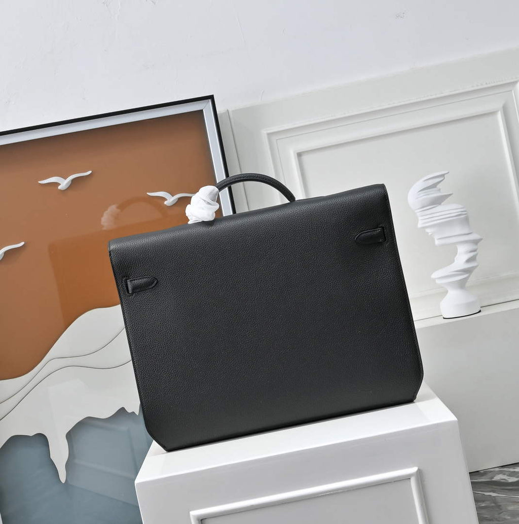 Hermès Kelly Dépêche 36 â€?Hand-stitched Togo Calfskin in Black