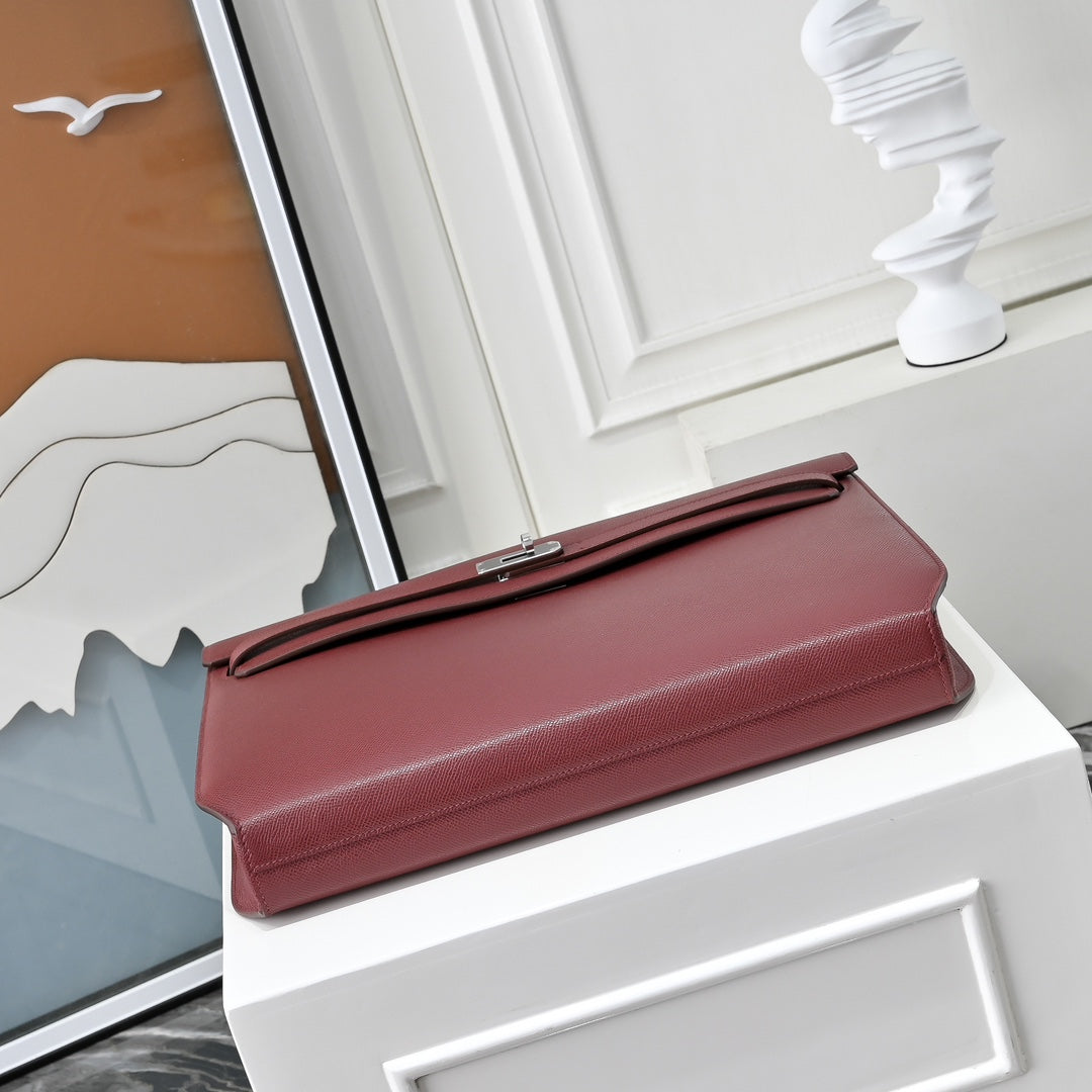 Hermès | Kelly Dépêche 36 Briefcase | Epsom Calfskin Leather | Dark Red