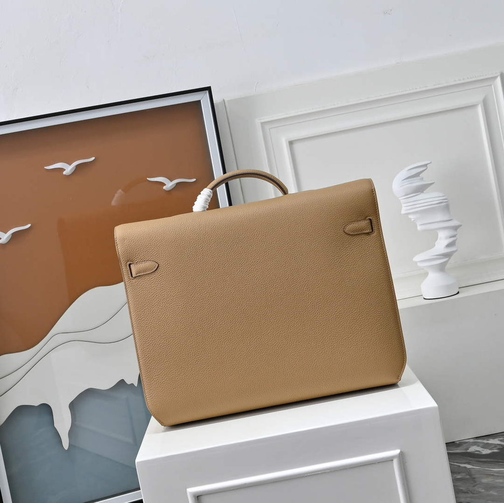 Pre-owned Hermès Kelly Dépêche 36 Briefcase in Apricot Togo Calfskin