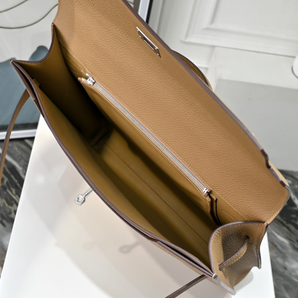 Pre-owned Hermès Kelly Dépêche 36 Briefcase in Apricot Togo Calfskin