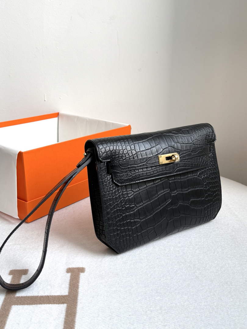 Hermès Special Order Sac Dépêches 25 – Black Porosus Crocodile Leather Handheld Clutch - Default Title - View 3