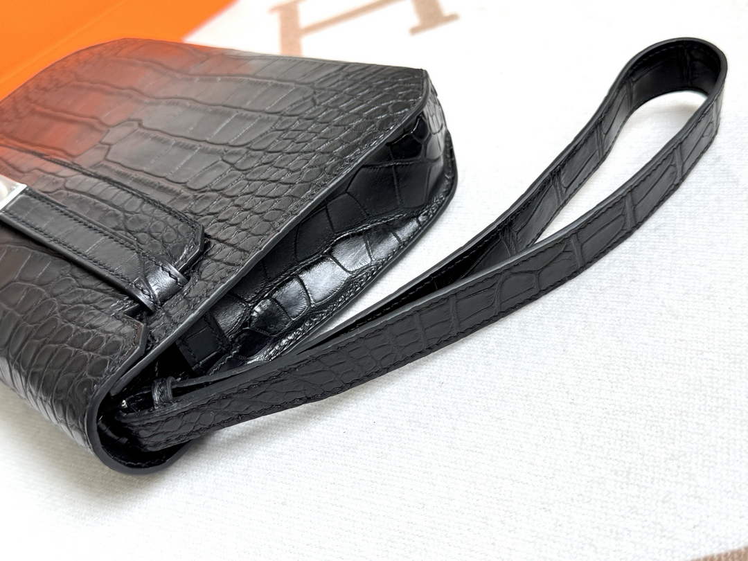 Hermès Sac Dépêches 25 | Black Crocodile | Special Order Clutch - Default Title - View 5
