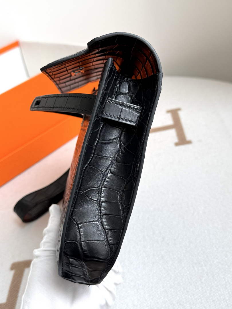 Hermès Sac Dépêches 25 | Black Crocodile | Special Order Clutch - Default Title - View 6