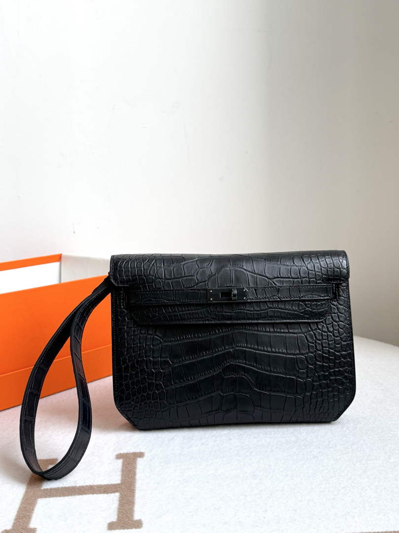 Hermès Sac Dépêches 25 – Black Crocodile Leather Clutch (Special Order) - Default Title - View 1