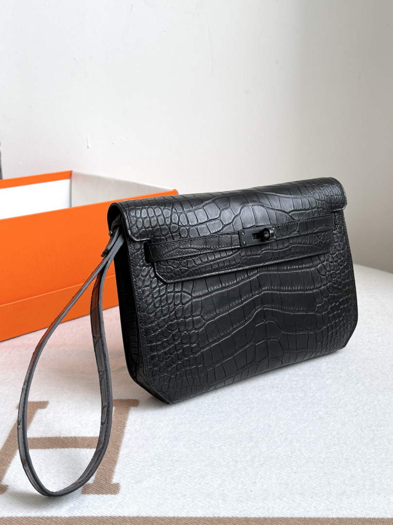 Hermès Sac Dépêches 25 – Black Crocodile Leather Clutch (Special Order) - Default Title - View 3