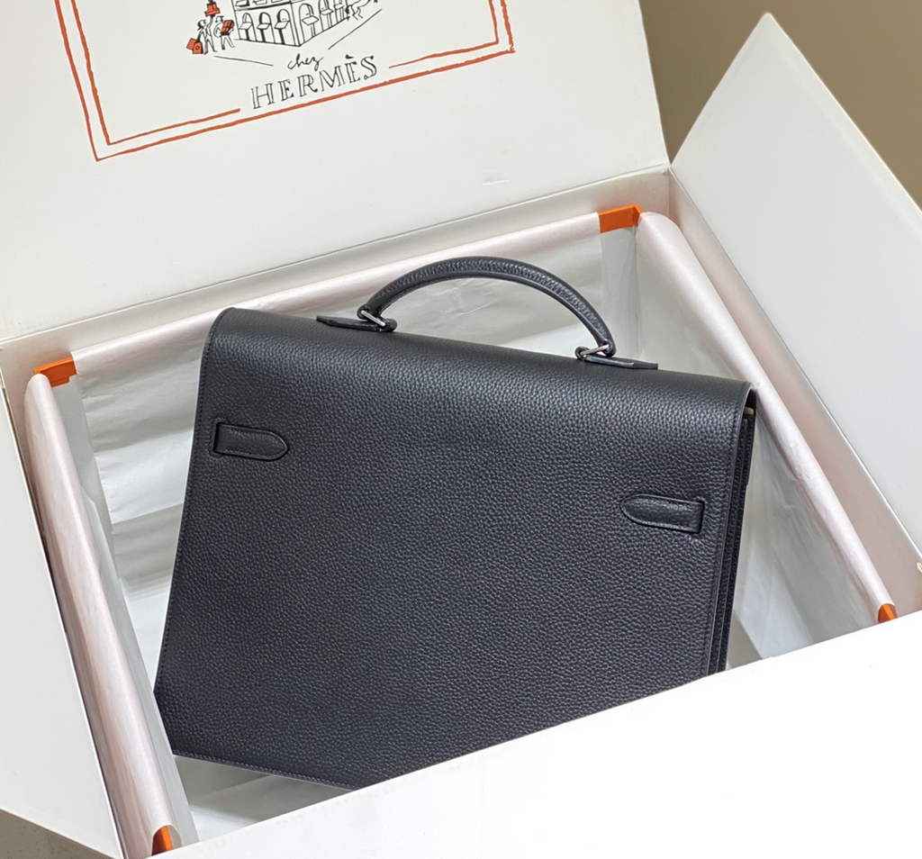 Hermès Kelly Messenger Bag Togo leather Silver hardware 34cm Black