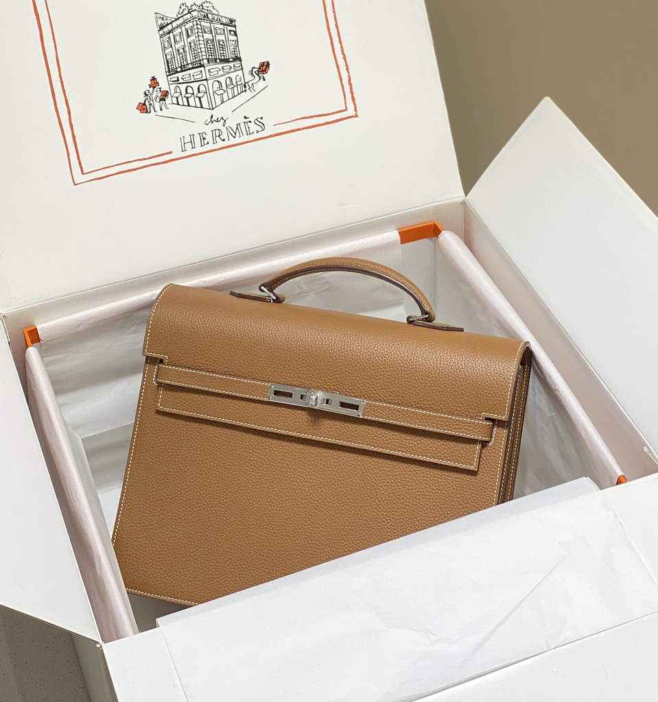 Hermès Kelly Messenger Bag Togo leather Silver hardware 34cm Light Brown