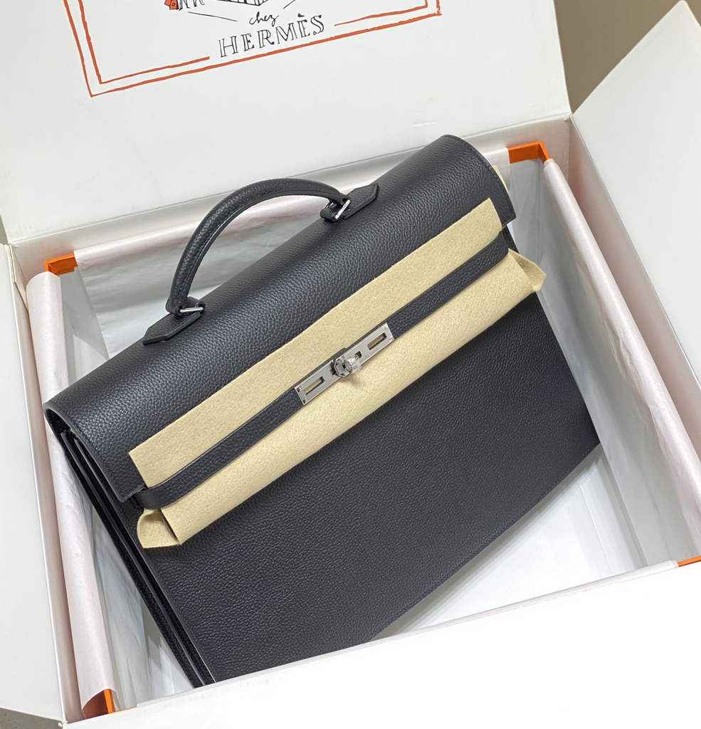 Hermès Kelly Messenger Bag Togo leather Silver hardware 38cm Black