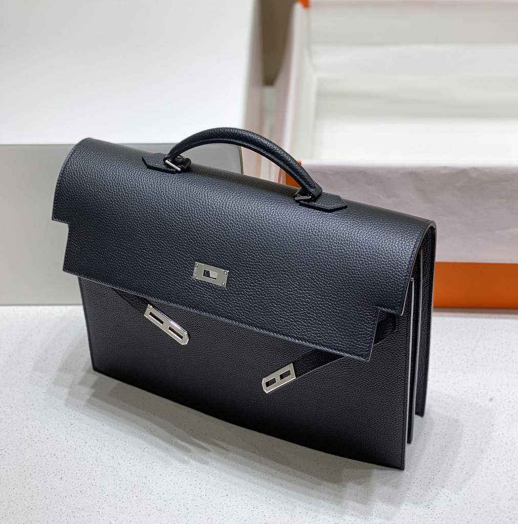Hermès Kelly Messenger Bag Togo leather Silver hardware 38cm Black