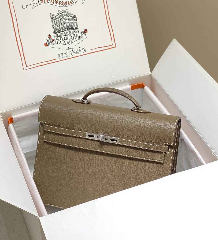 Hermès Kelly Messenger Bag Togo leather Silver hardware 38cm Gray