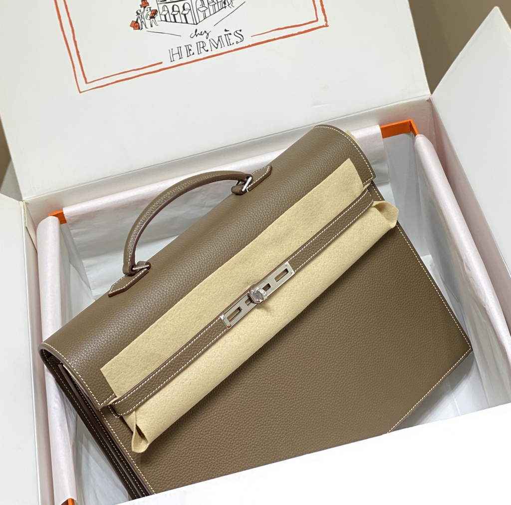 Hermès Kelly Messenger Bag Togo leather Silver hardware 38cm Gray