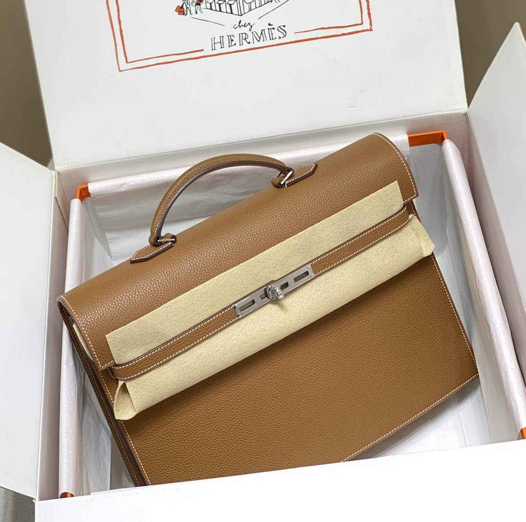 Hermès Kelly Messenger Bag Togo leather Silver hardware 38cm Light Brown