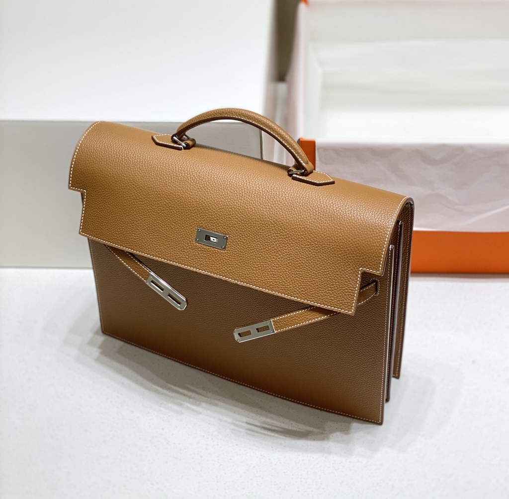 Hermès Kelly Messenger Bag Togo leather Silver hardware 38cm Light Brown