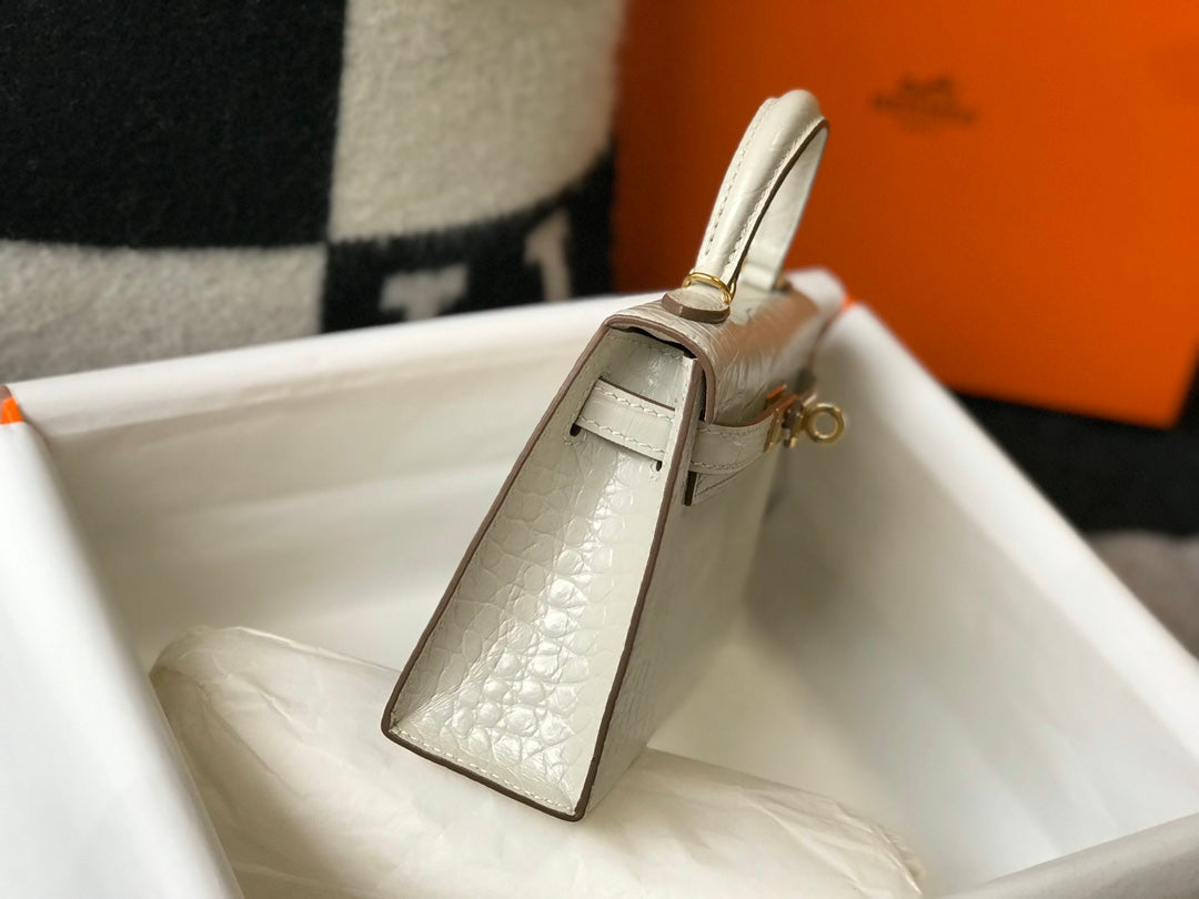 Hermes Kelly Mini II Bag 19 white Crocodile Leather with Gold Hardware
