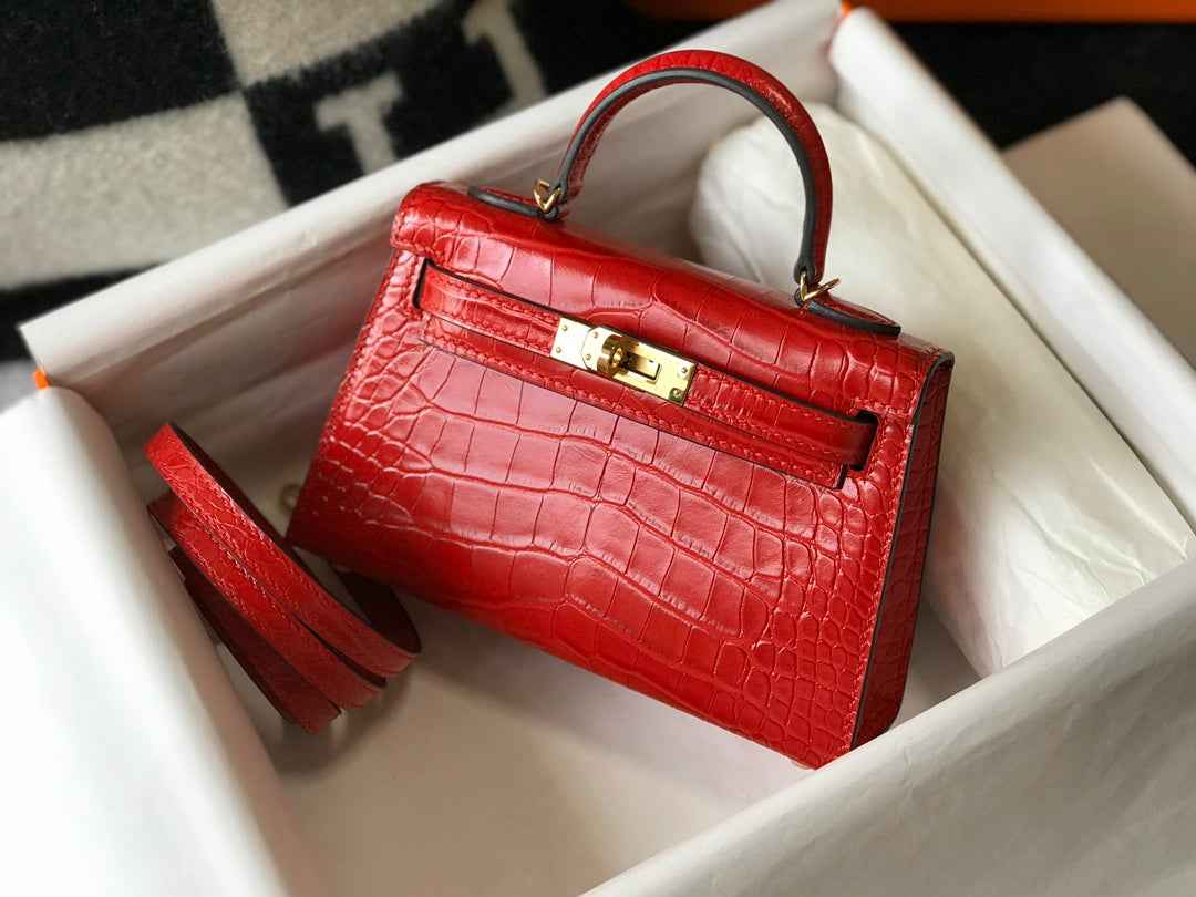 Hermes Kelly Mini II Bag 19 Red Crocodile Leather with Gold Hardware
