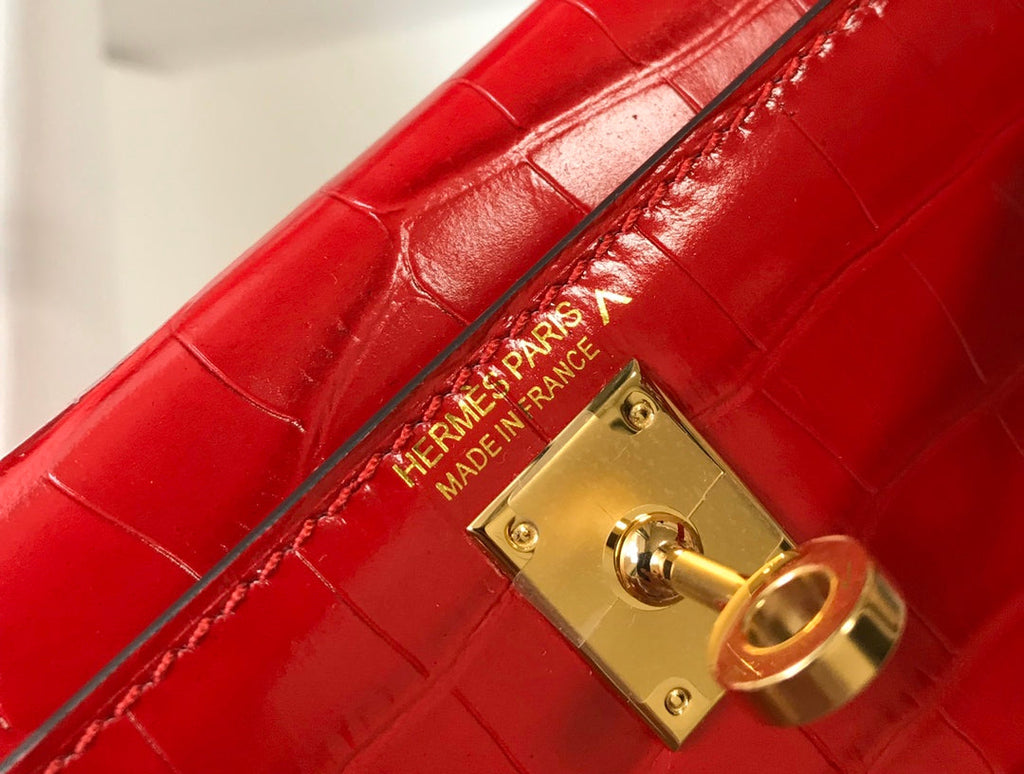 Hermes Kelly Mini II Bag 19 Red Crocodile Leather with Gold Hardware