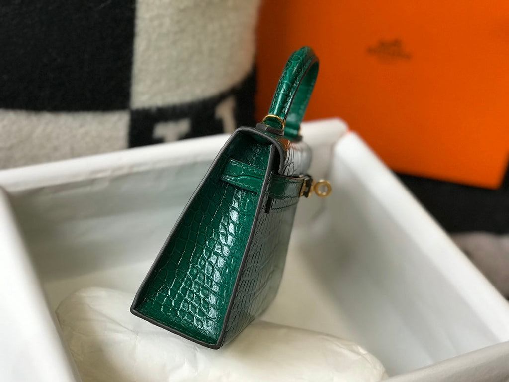 Hermes Kelly Mini II Bag 19 Green Crocodile Leather with Gold Hardware