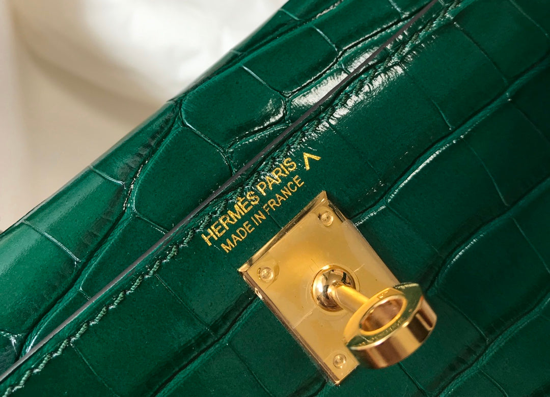 Hermes Kelly Mini II Bag 19 Green Crocodile Leather with Gold Hardware
