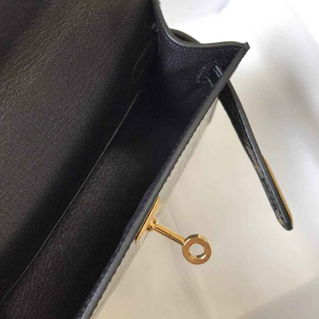 Hermes Kelly Mini II Bag 19 Gold Hardware with Crocodile Leather Black