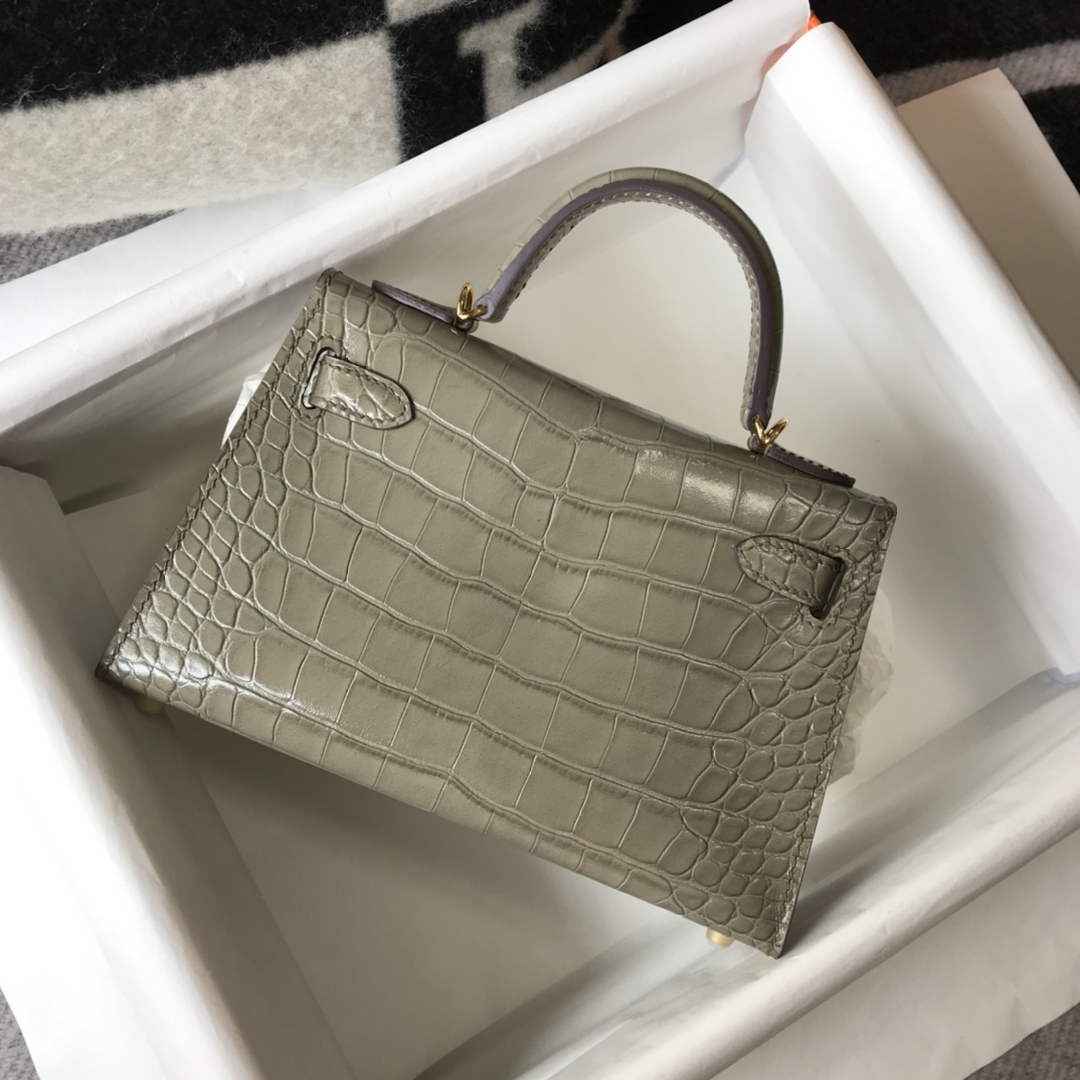 Hermes Kelly Mini II Bag 19 Gray Crocodile Leather with Gold Hardware