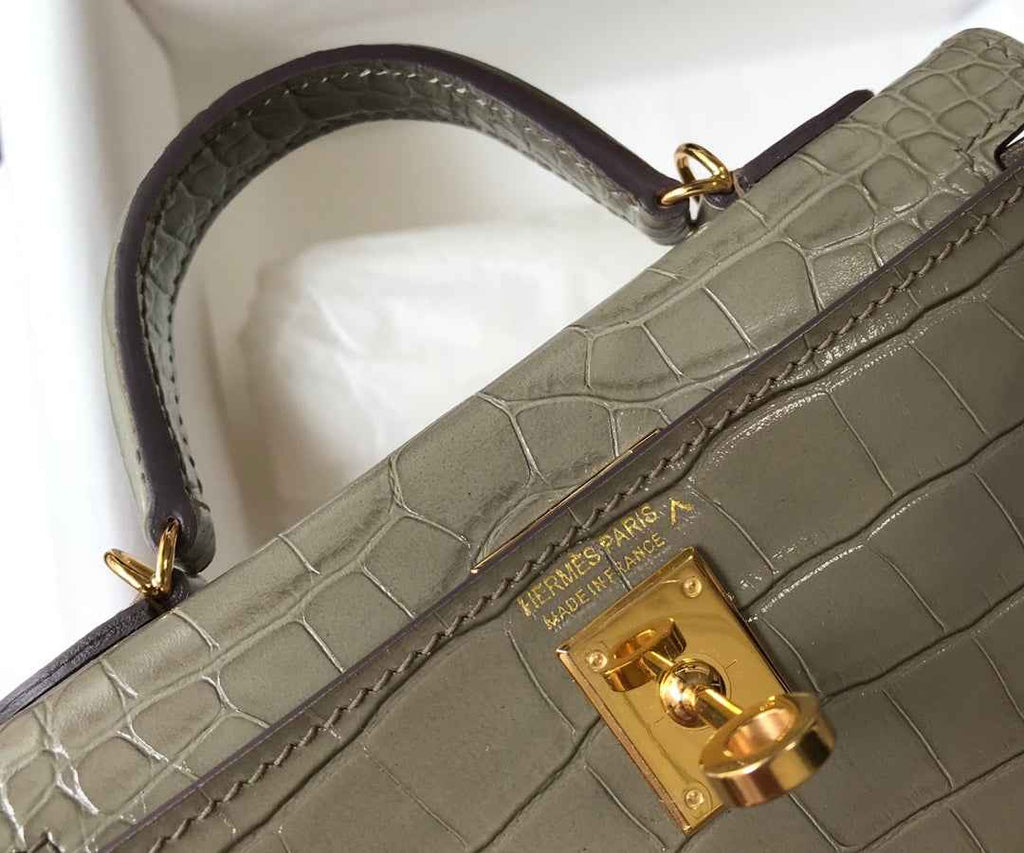 Hermes Kelly Mini II Bag 19 Gray Crocodile Leather with Gold Hardware