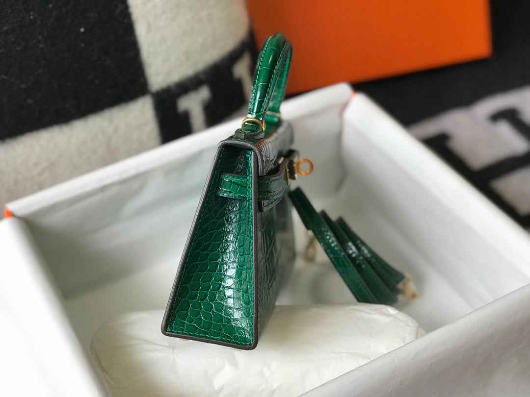 Hermes Kelly Mini II Bag 19 Gold Hardware with Green Crocodile Leather