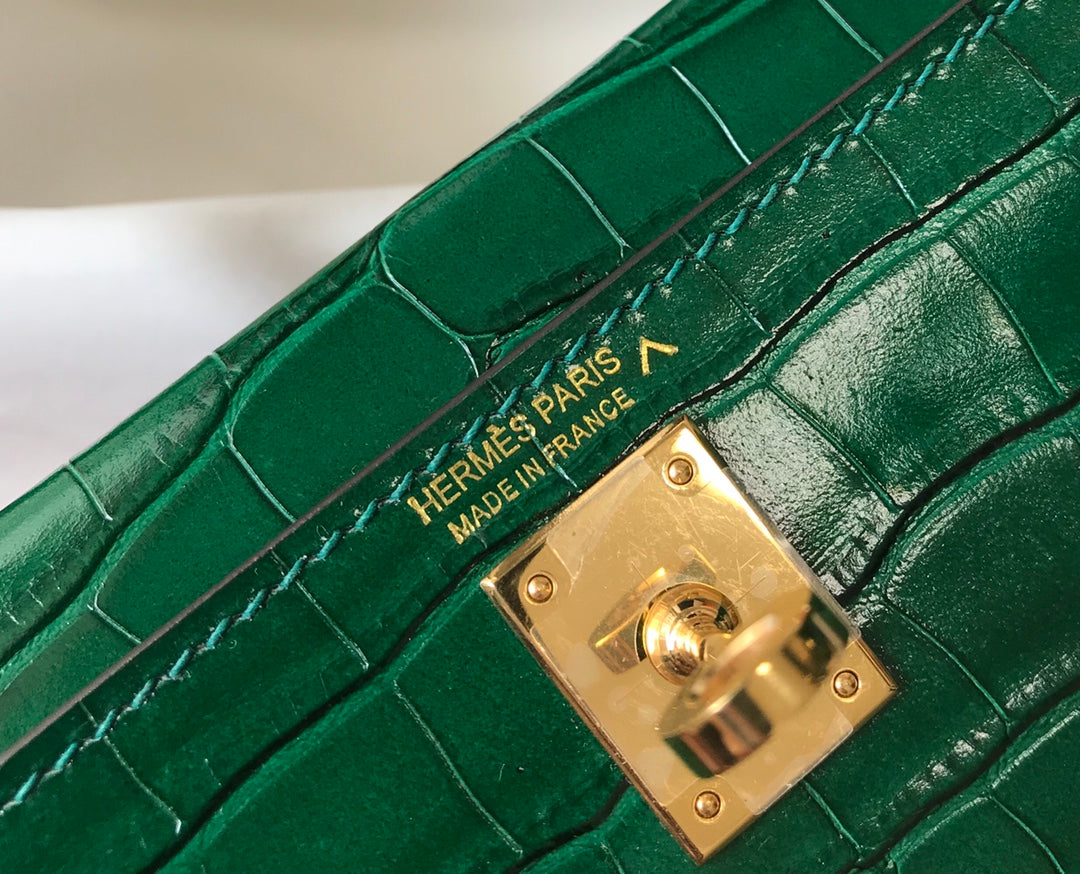 Hermes Kelly Mini II Bag 19 Gold Hardware with Green Crocodile Leather