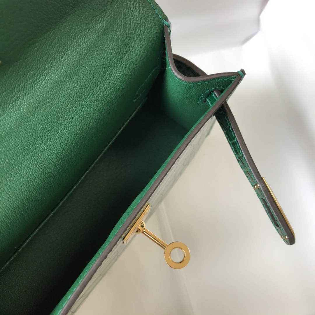 Hermes Kelly Mini II Bag 19 Gold Hardware with Green Crocodile Leather