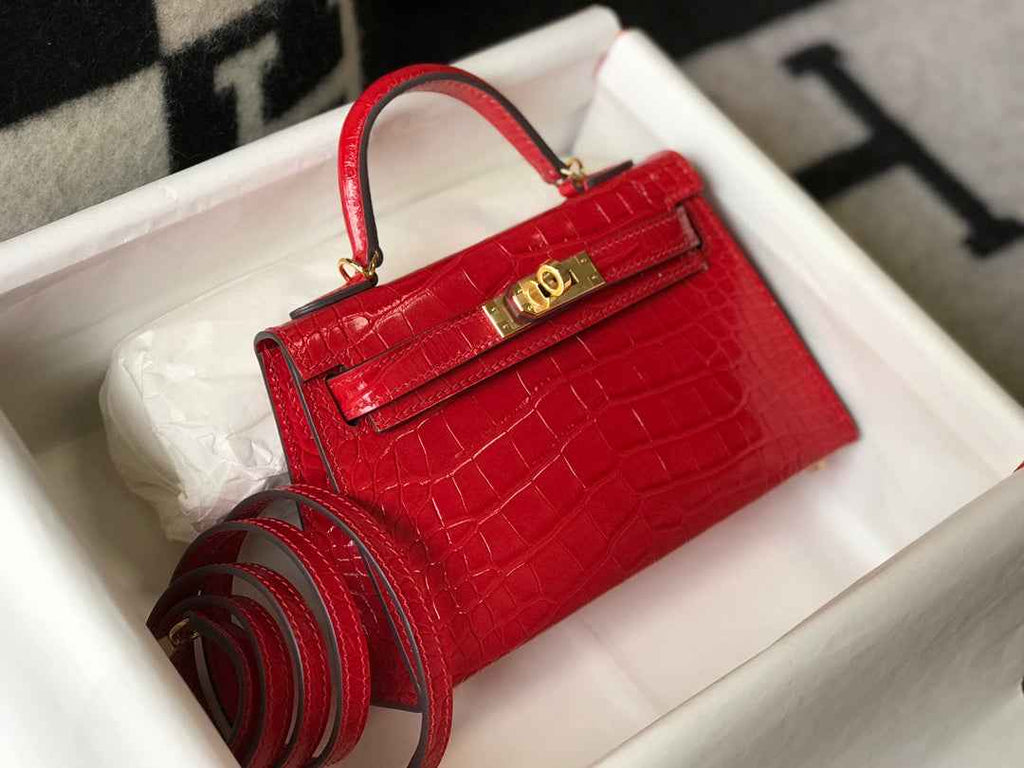 Hermes Kelly Mini II Bag 19 Red Crocodile Leather with Gold Hardware