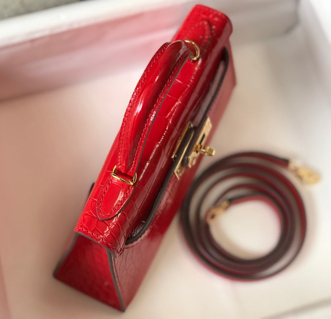 Hermes Kelly Mini II Bag 19 Red Crocodile Leather with Gold Hardware