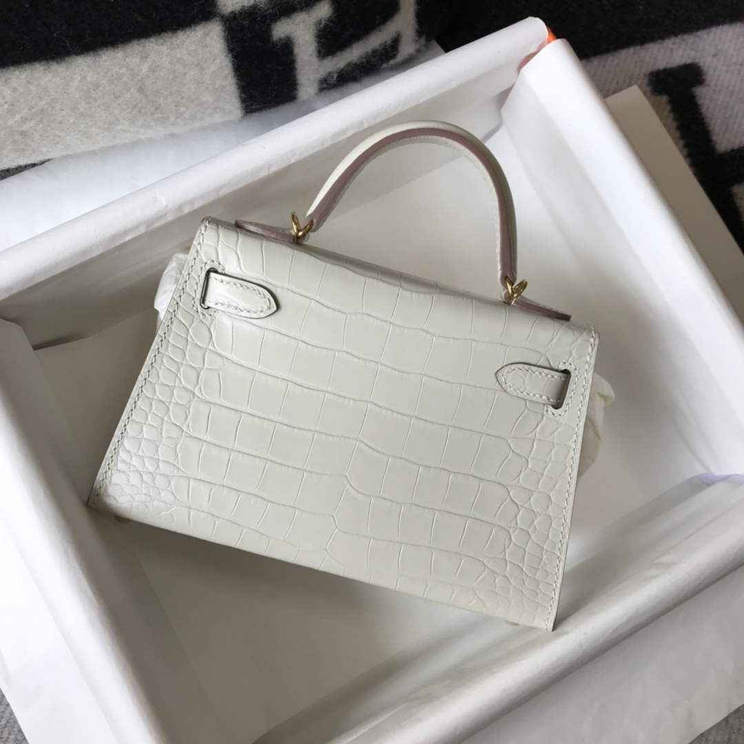 Hermes Kelly Mini II Bag 19 White Crocodile Leather with Gold Hardware