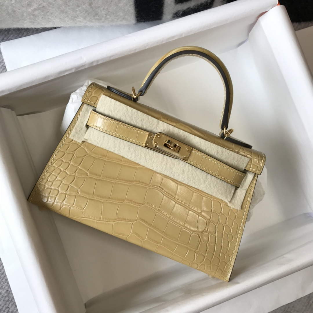 Hermes Kelly Mini II Bag 19 dark beige Crocodile Leather with Gold Hardware