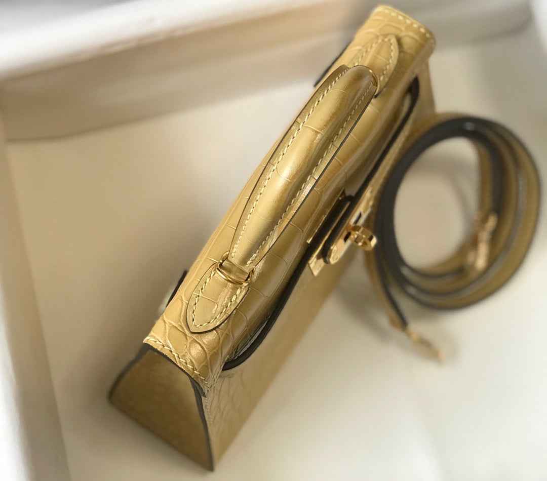 Hermes Kelly Mini II Bag 19 dark beige Crocodile Leather with Gold Hardware
