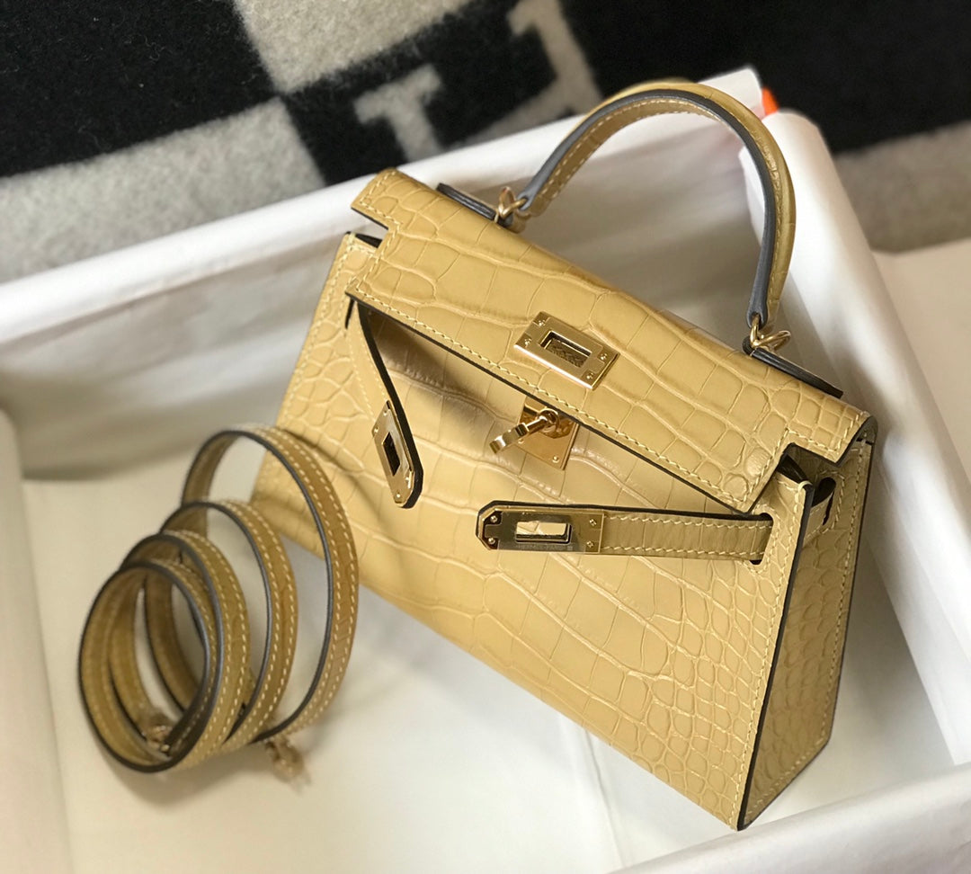 Hermes Kelly Mini II Bag 19 dark beige Crocodile Leather with Gold Hardware