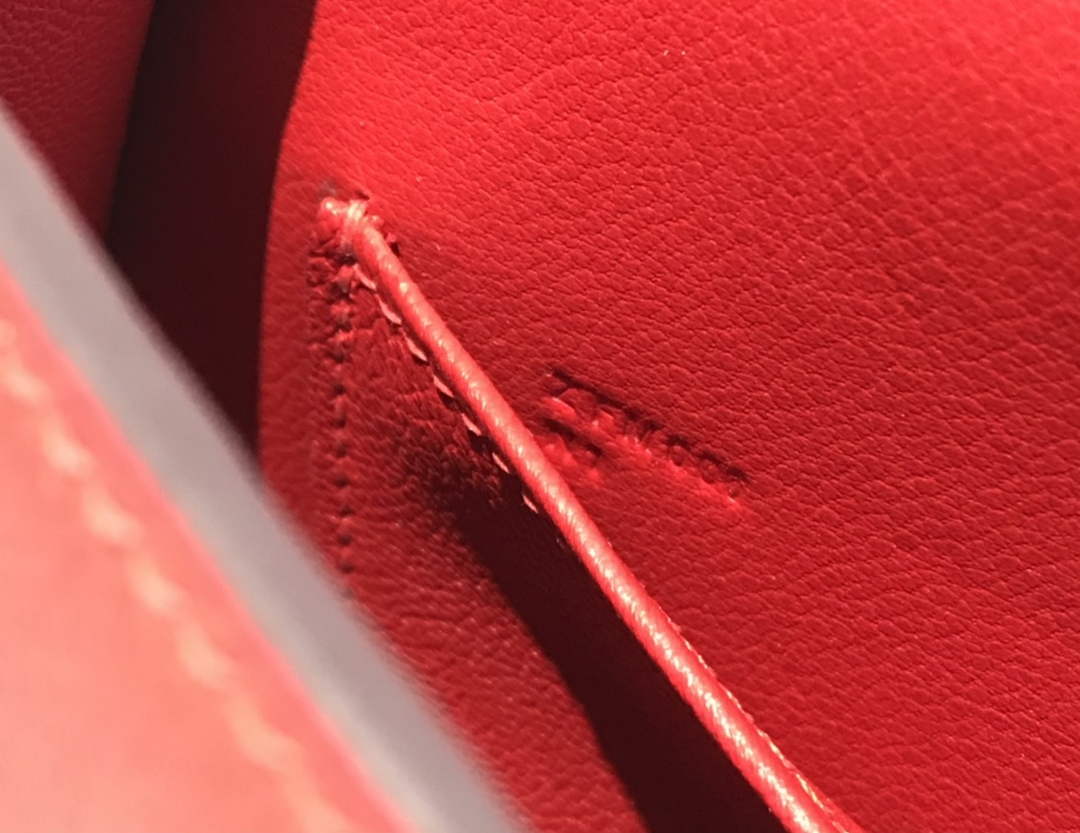 Hermes Kelly Mini II Bag 19 Gold Hardware with Epsom Red