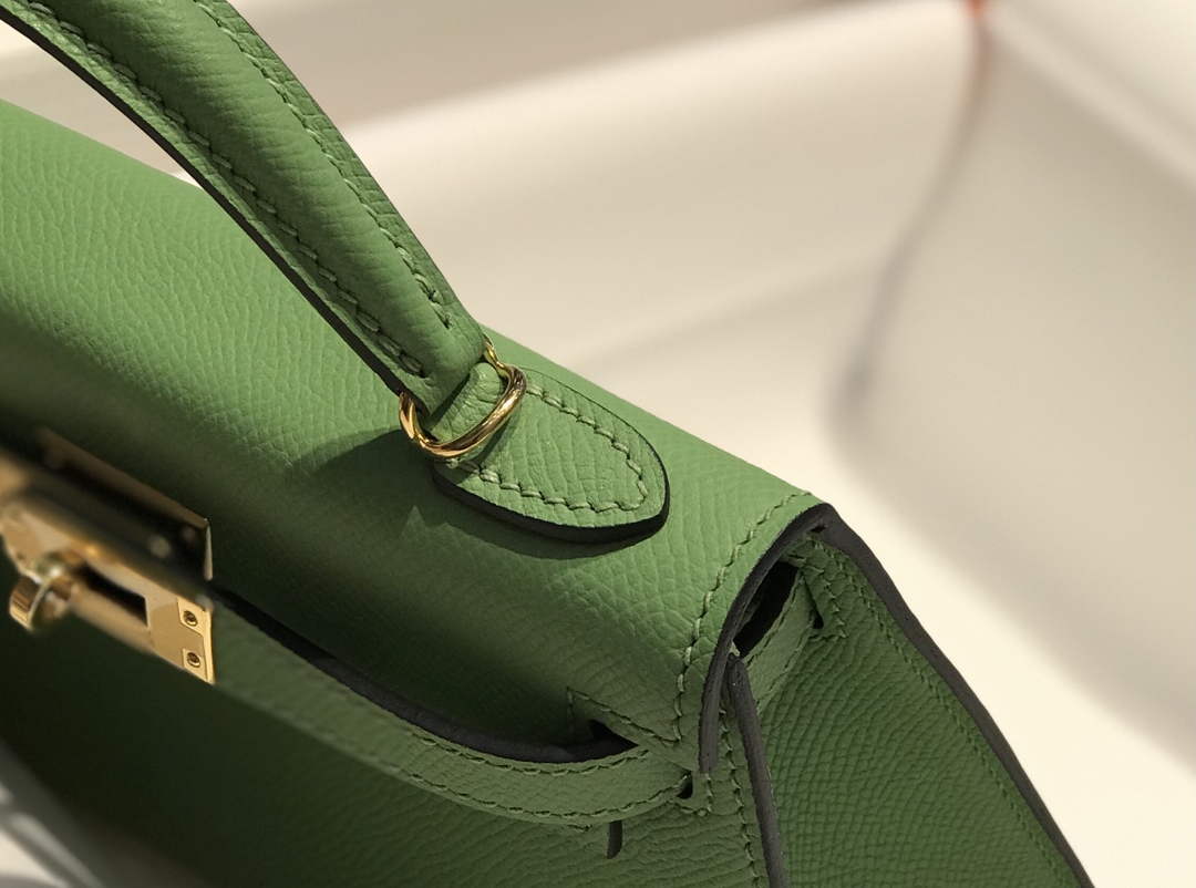 Hermes Kelly Mini II Bag 19 Gold Hardware with Epsom Light Green