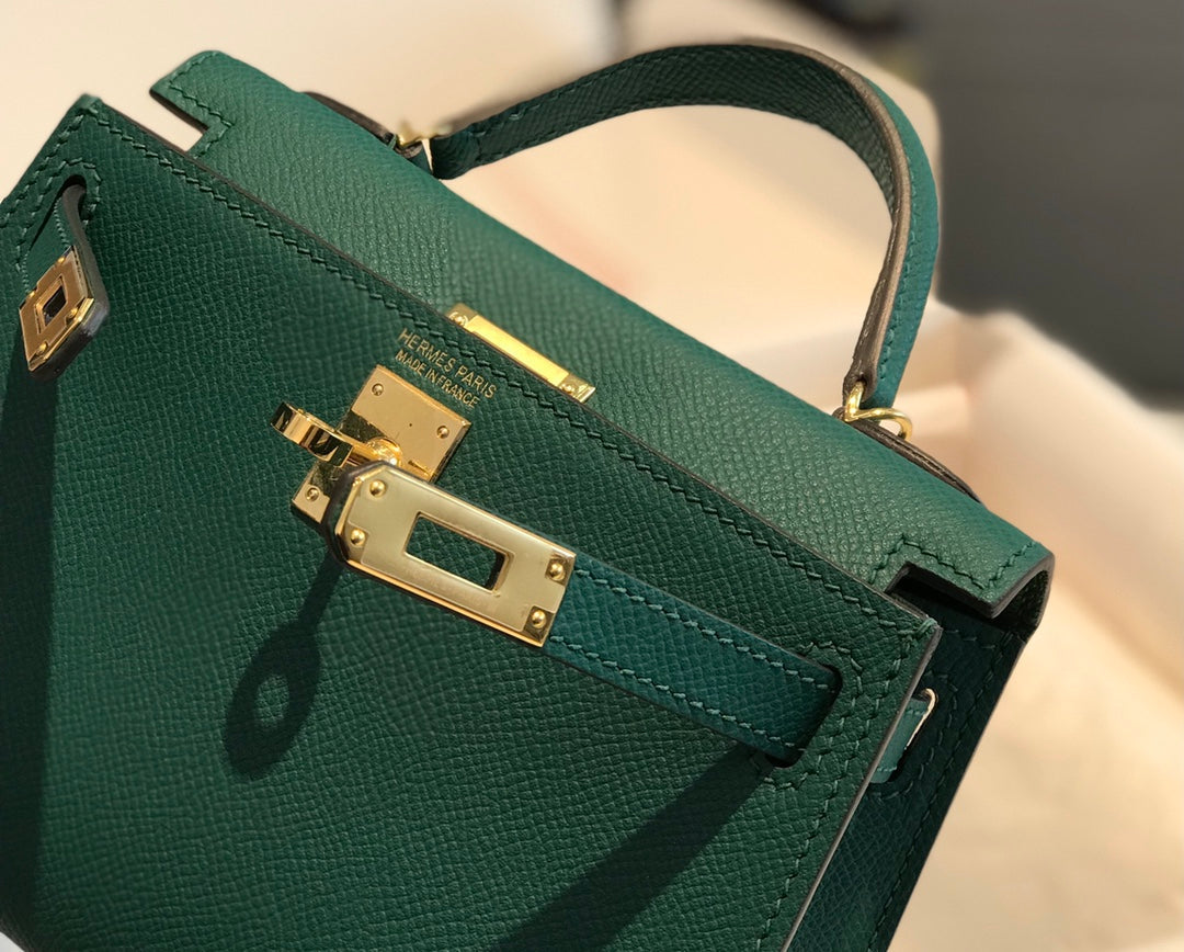 Hermes Kelly Mini II Bag 19 Gold Hardware with Epsom Green