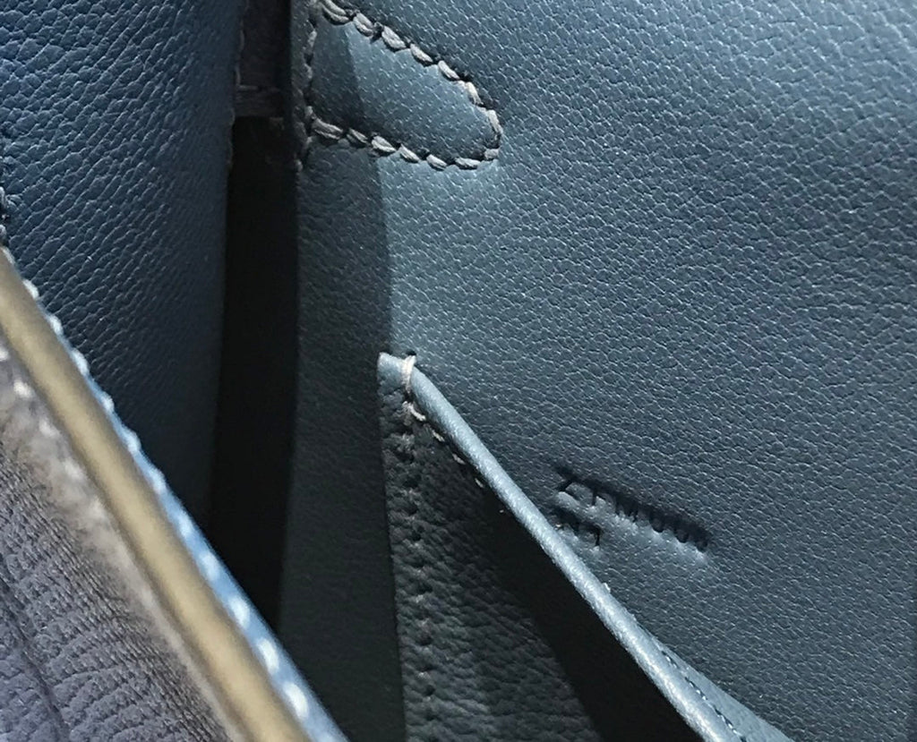 Hermes Kelly Mini II Bag 19 Gold Hardware with Epsom Navy Blue