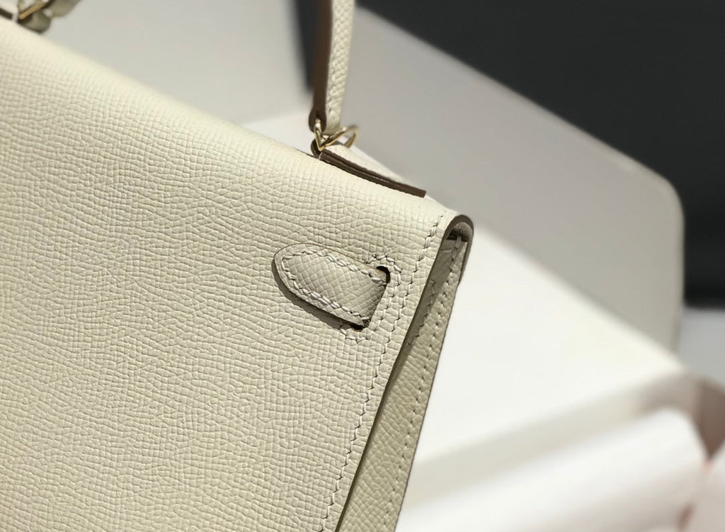 Hermes Kelly Mini II Bag 19 Gold Hardware with Epsom White