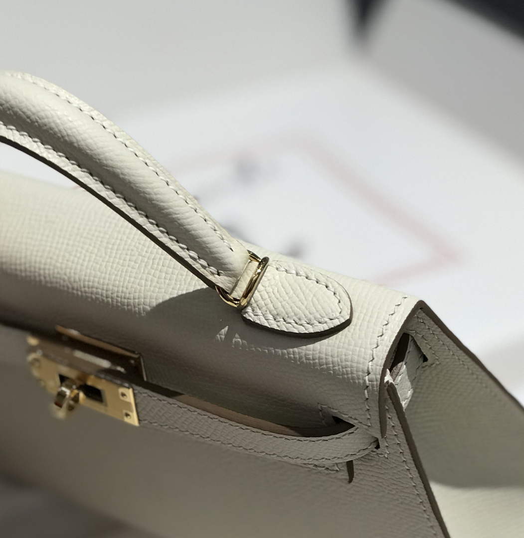 Hermes Kelly Mini II Bag 19 Gold Hardware with Epsom White