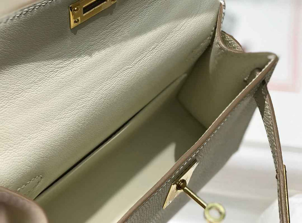 Hermes Kelly Mini II Bag 19 Gold Hardware with Epsom White