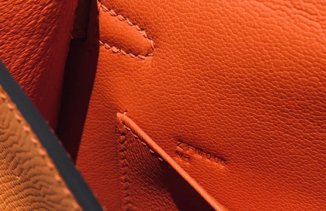 Hermes Kelly Mini II Bag 19 Gold Hardware with Epsom Orange