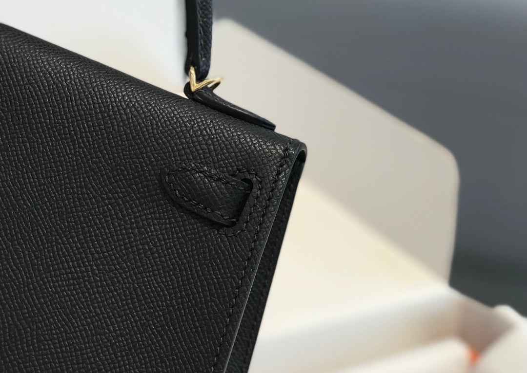 Hermes Kelly Mini II Bag 19 Gold Hardware with Epsom Black
